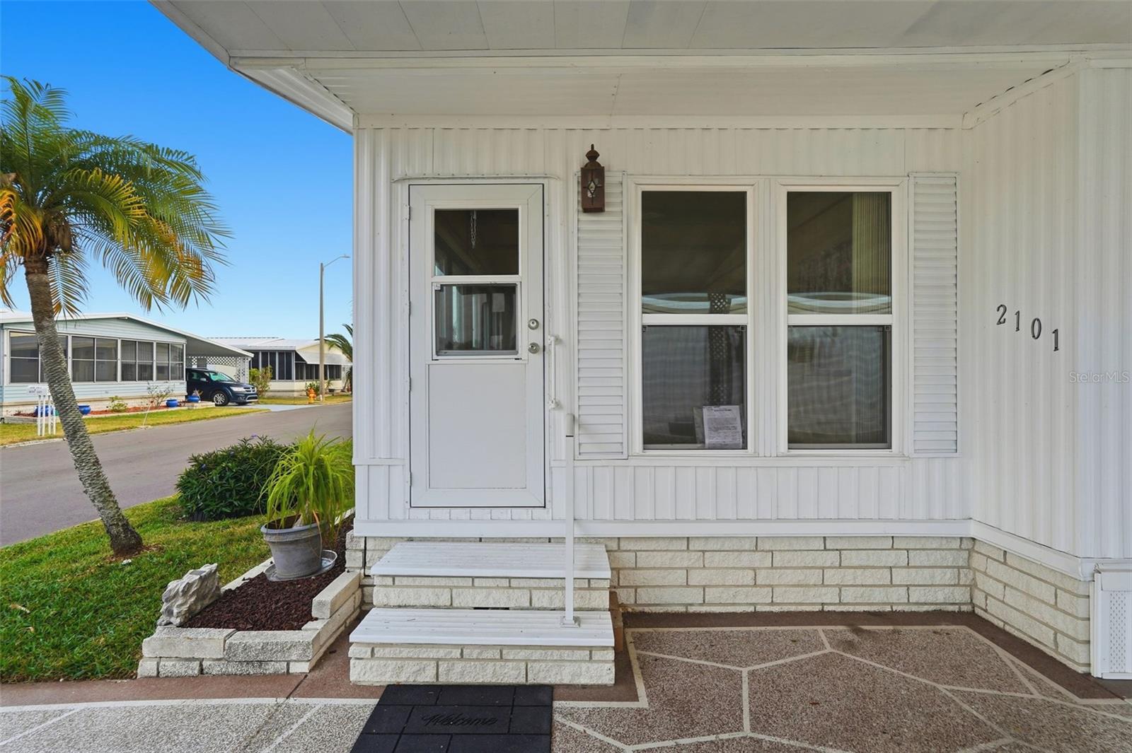 Image 26 of 47 For 2101 Maui Drive