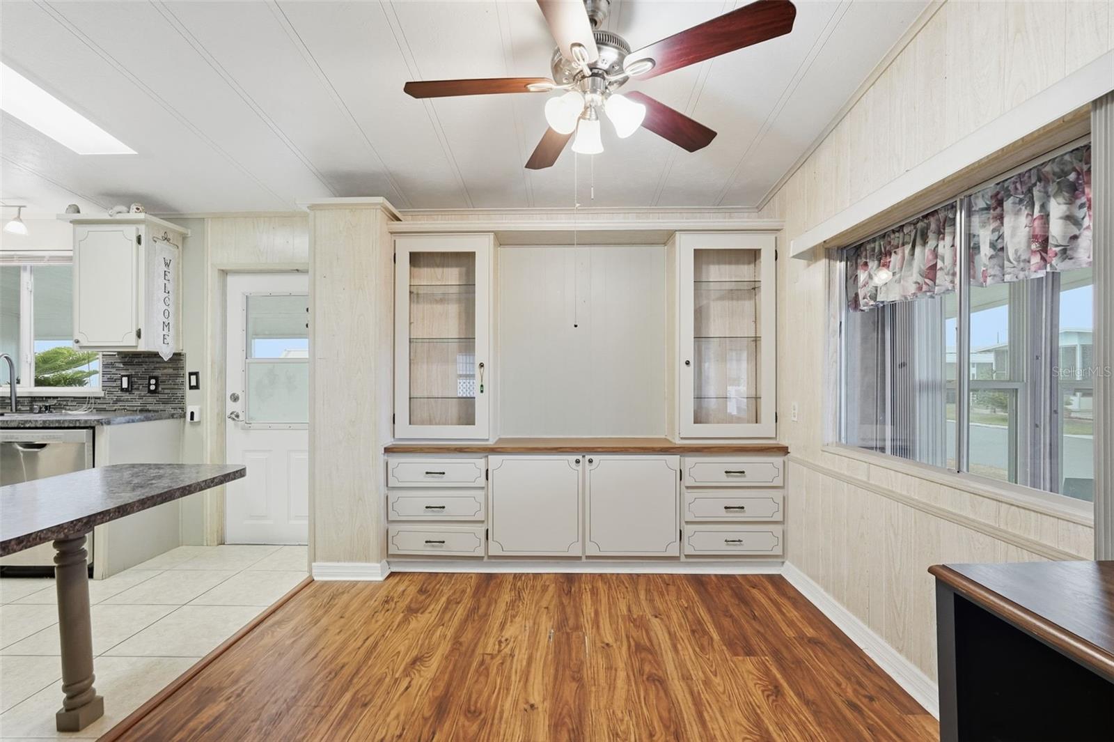 Image 6 of 47 For 2101 Maui Drive