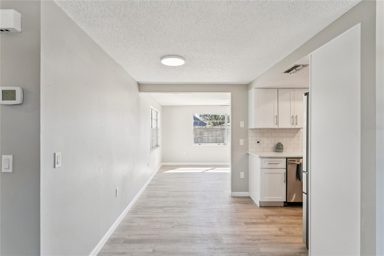 Listing photo id 13 for 7704 Christina Lane