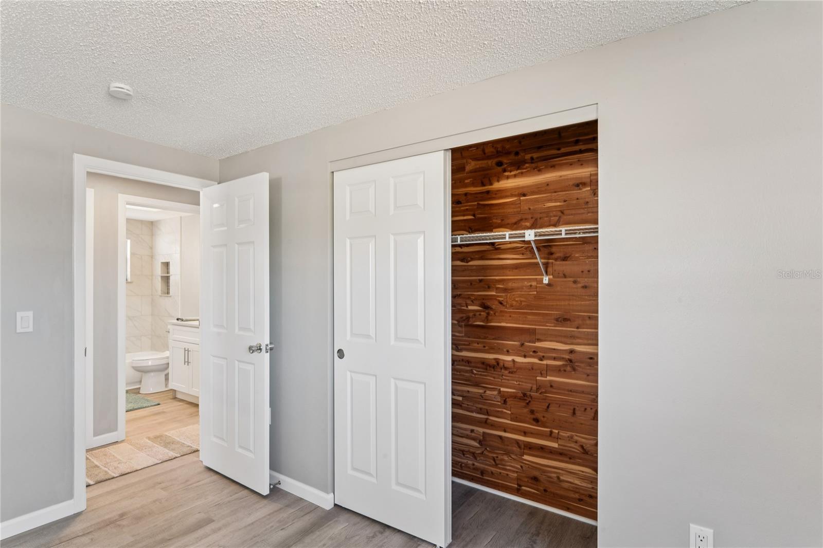 Listing photo id 21 for 7704 Christina Lane