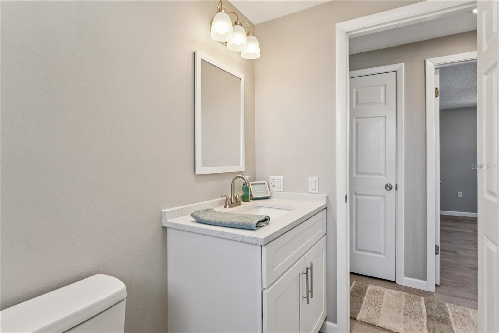 Listing photo id 24 for 7704 Christina Lane