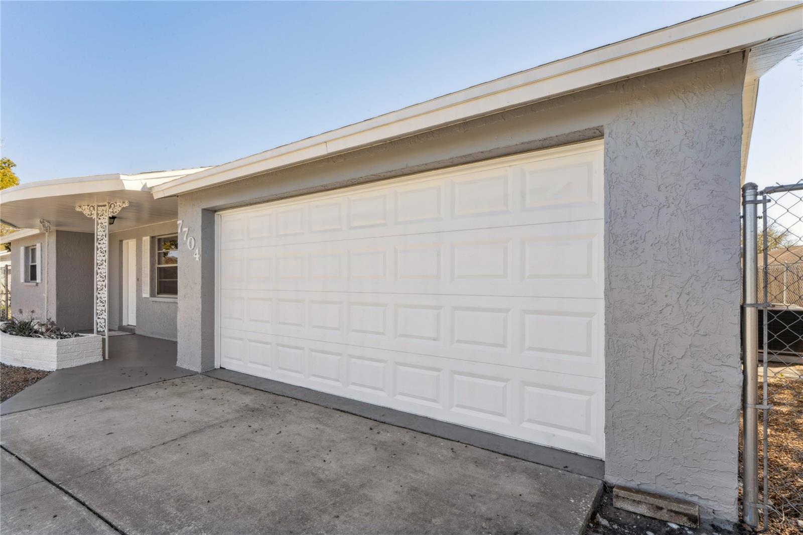 Listing photo id 42 for 7704 Christina Lane