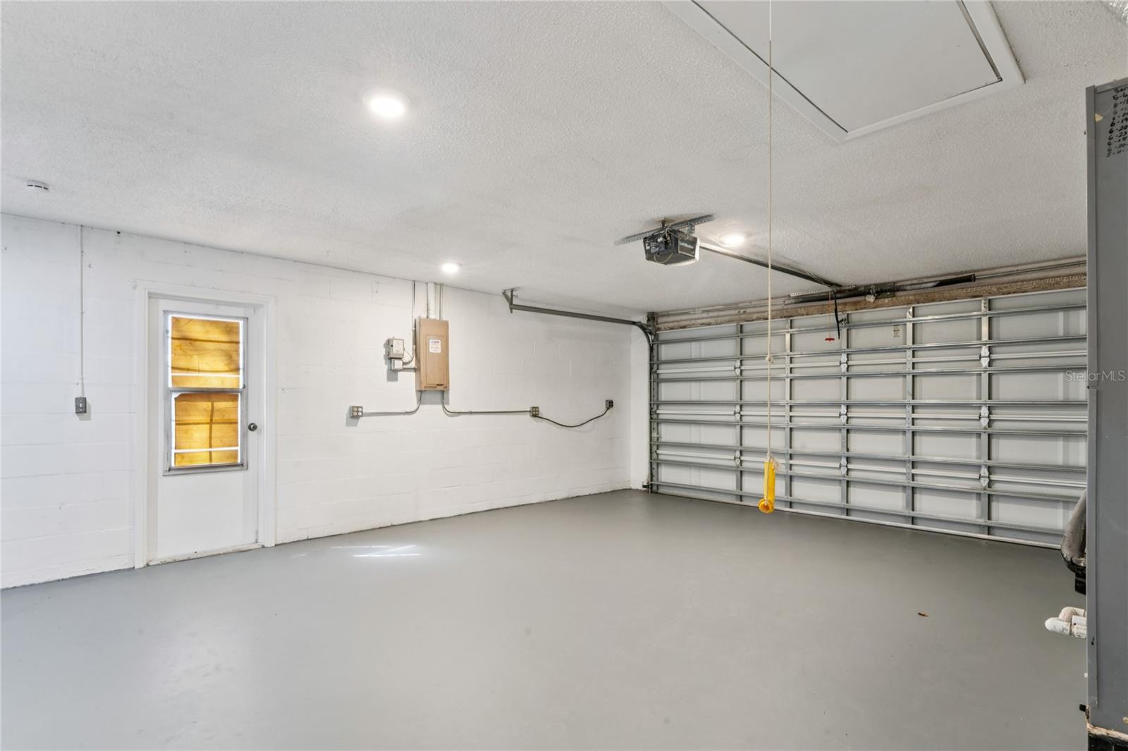 Listing photo id 43 for 7704 Christina Lane