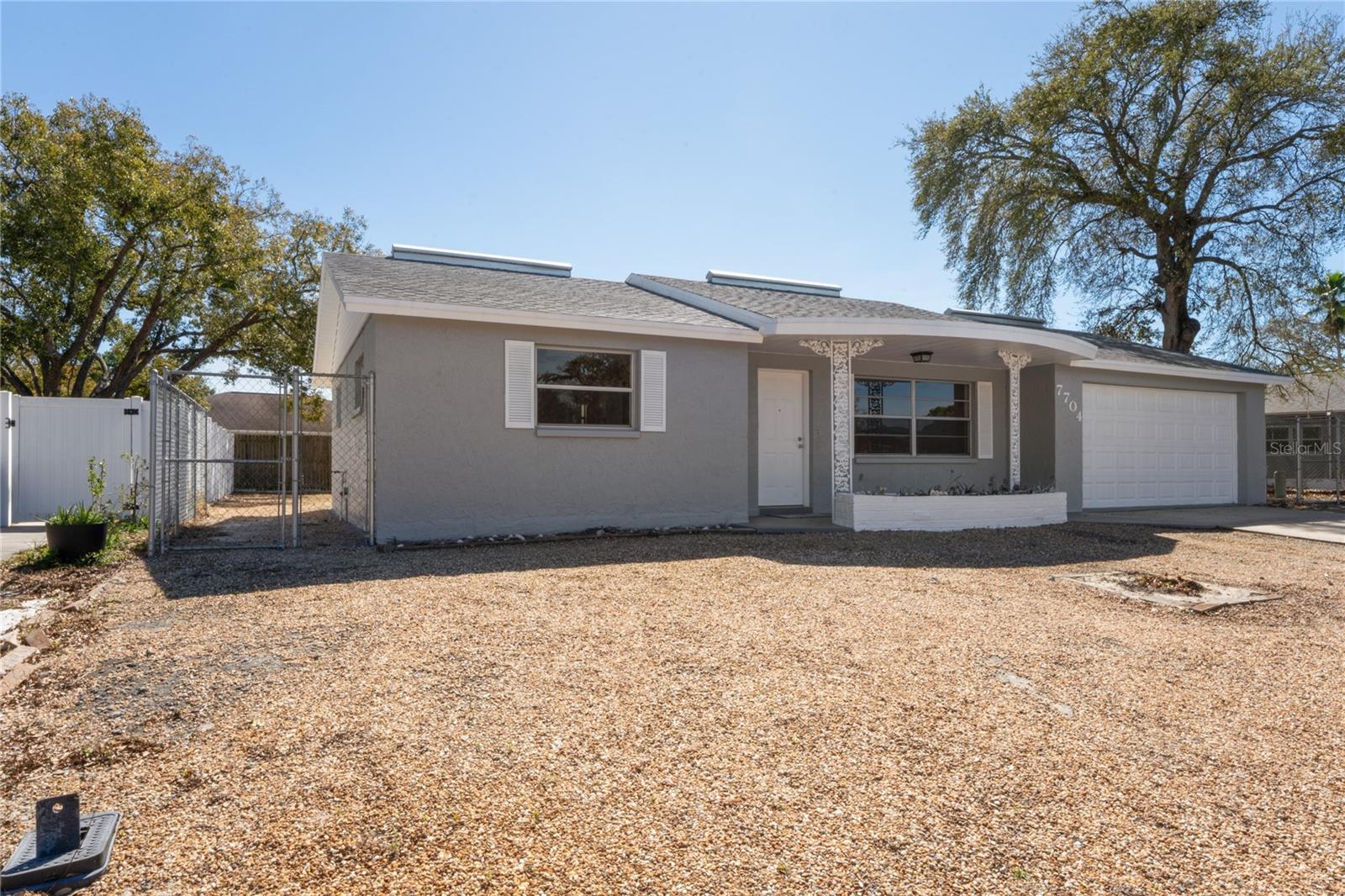 Listing photo id 48 for 7704 Christina Lane