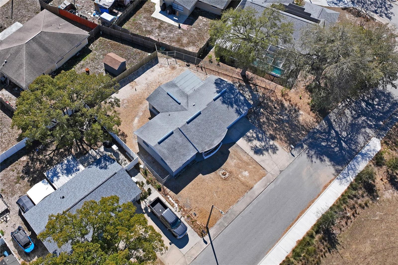 Listing photo id 52 for 7704 Christina Lane