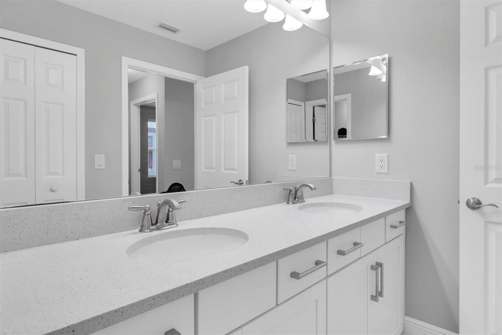 Image 26 of 55 For 12336 Tibbetts Street