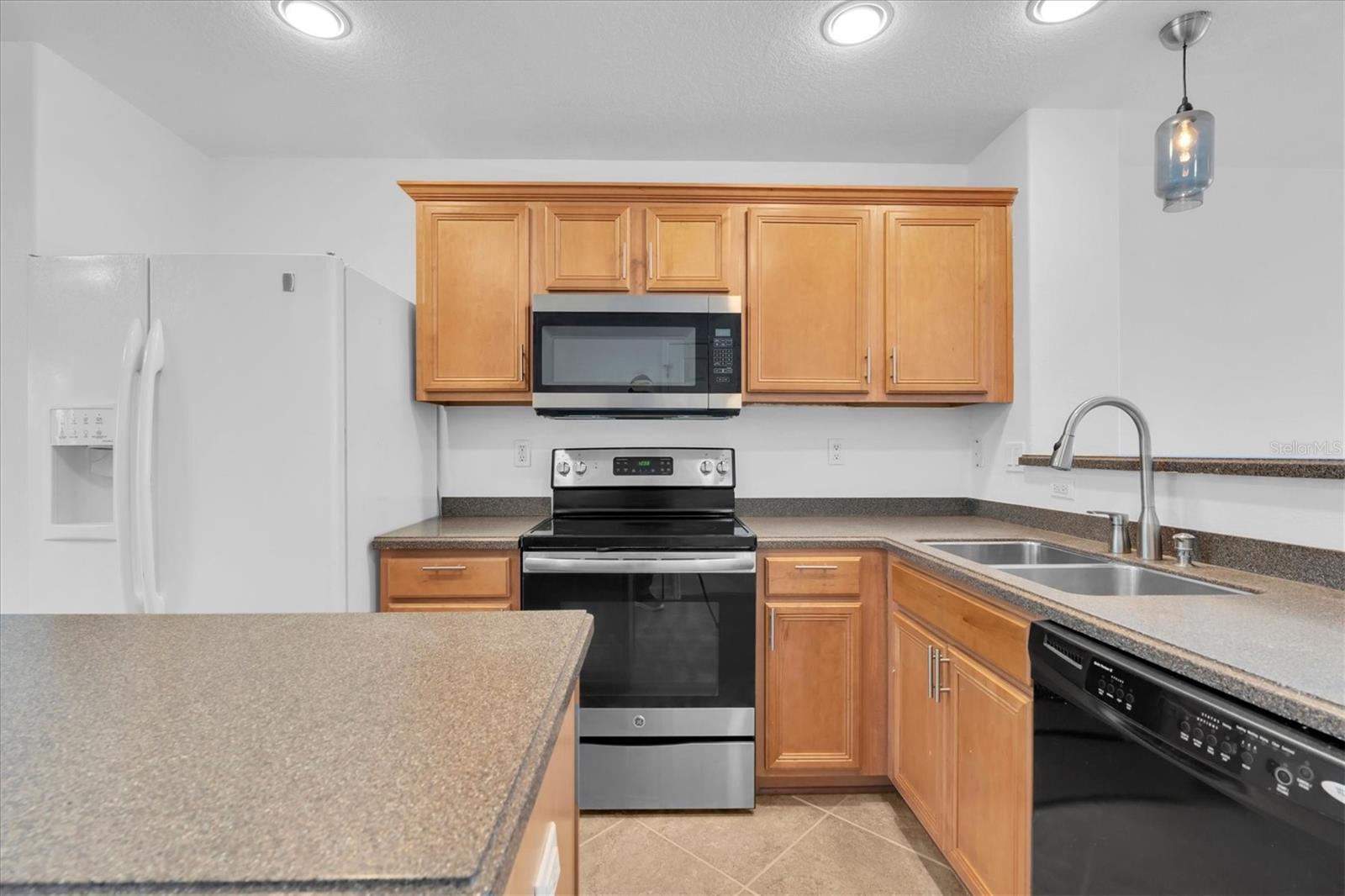 Image 11 of 41 For 545 Vincinda Crest Way