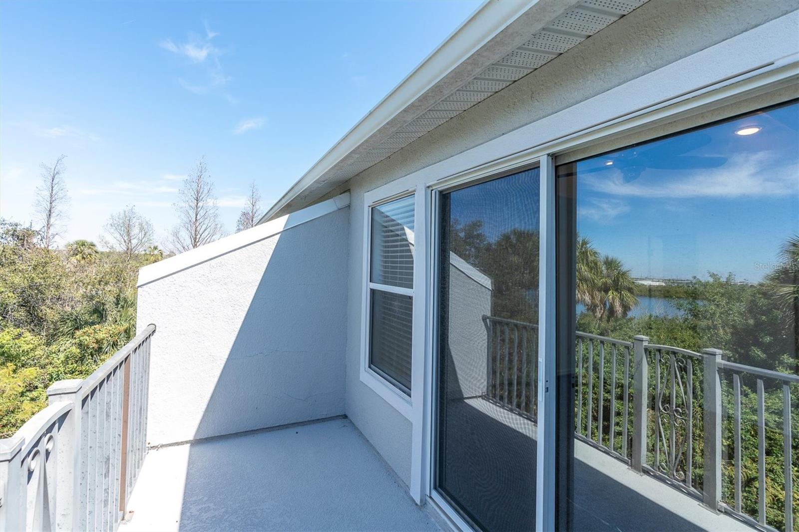 Image 24 of 41 For 545 Vincinda Crest Way