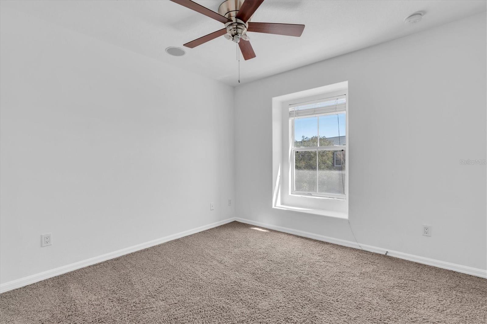 Image 27 of 41 For 545 Vincinda Crest Way