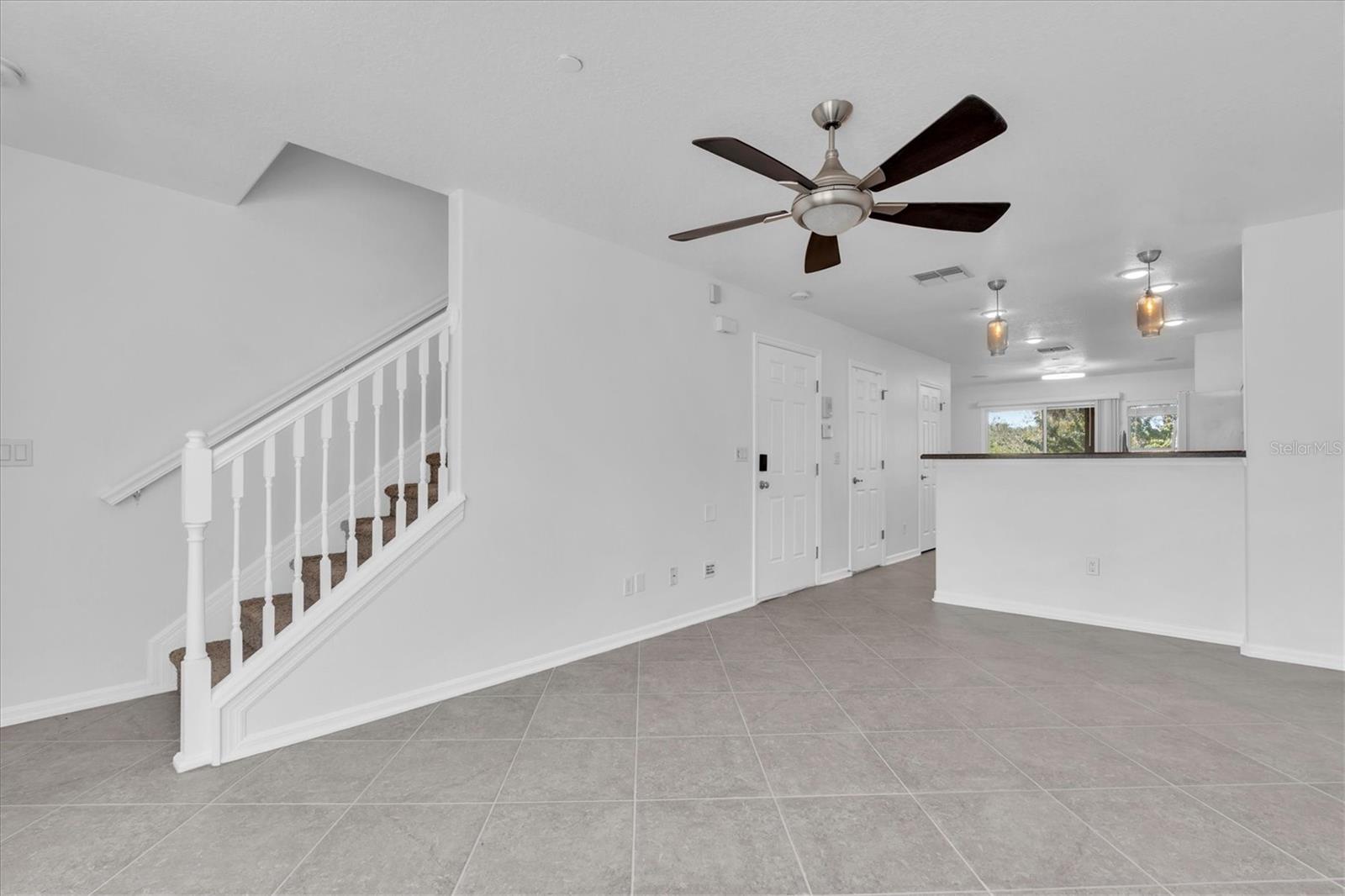 Image 7 of 41 For 545 Vincinda Crest Way