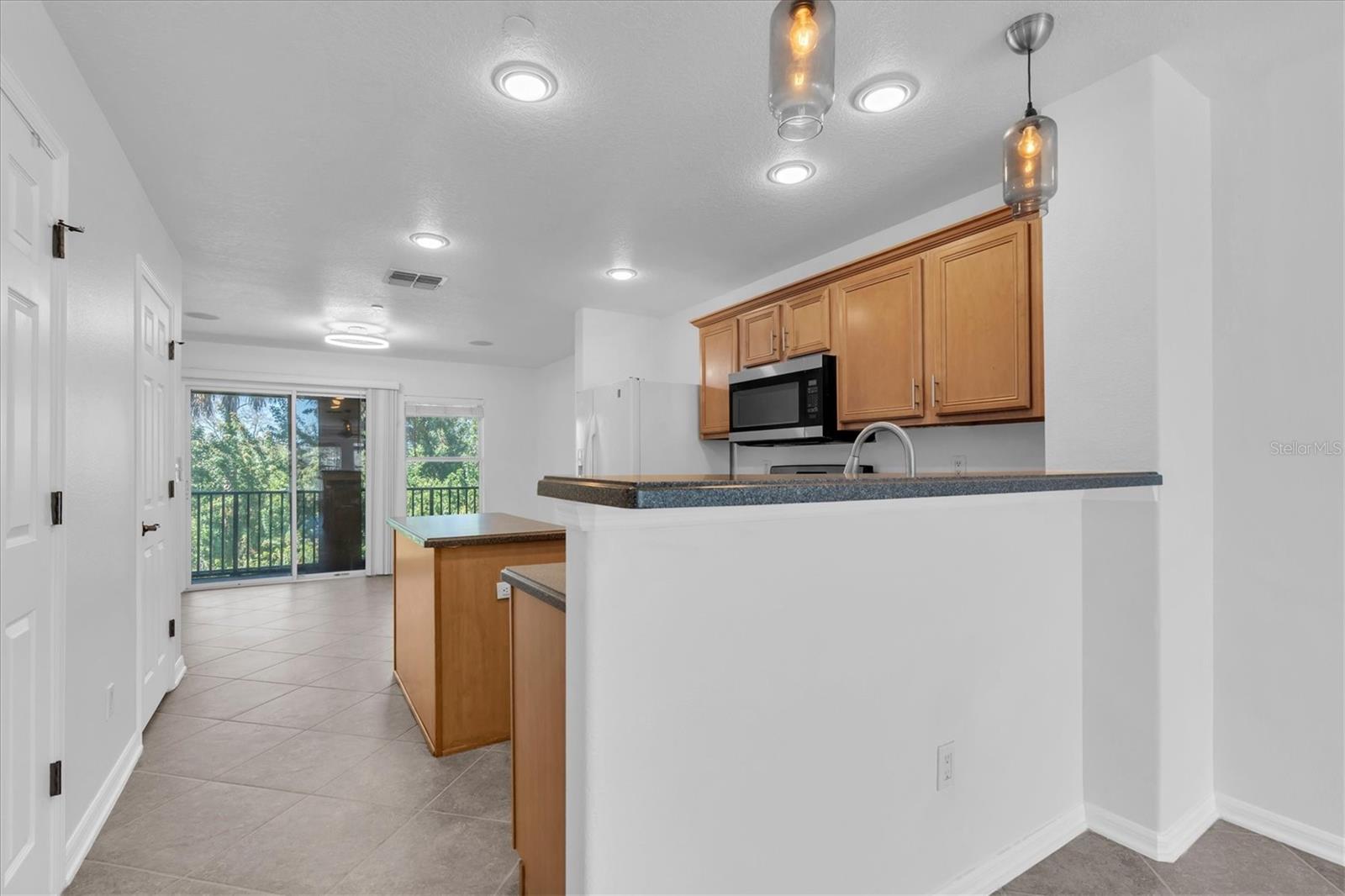 Image 8 of 41 For 545 Vincinda Crest Way