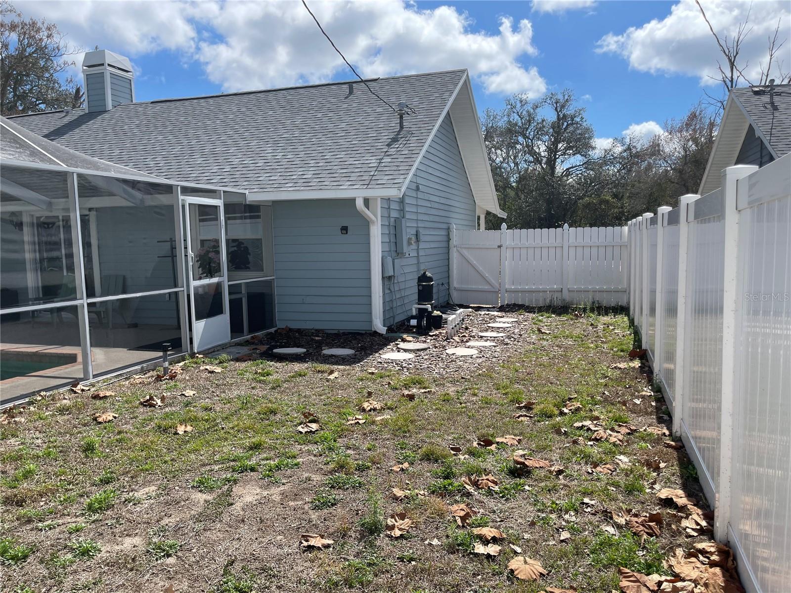 Image 14 of 22 For 15499 Arvin Drive