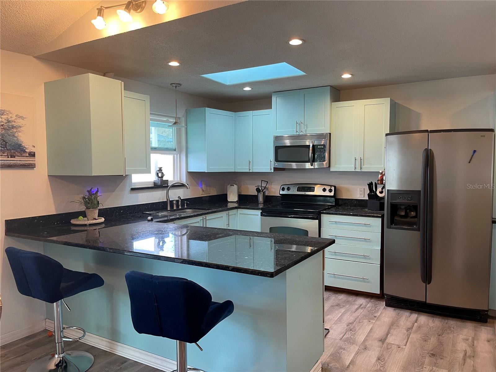 Image 19 of 22 For 15499 Arvin Drive