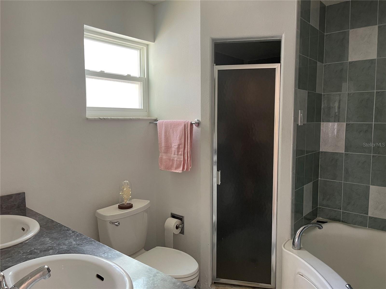 Image 6 of 22 For 15499 Arvin Drive