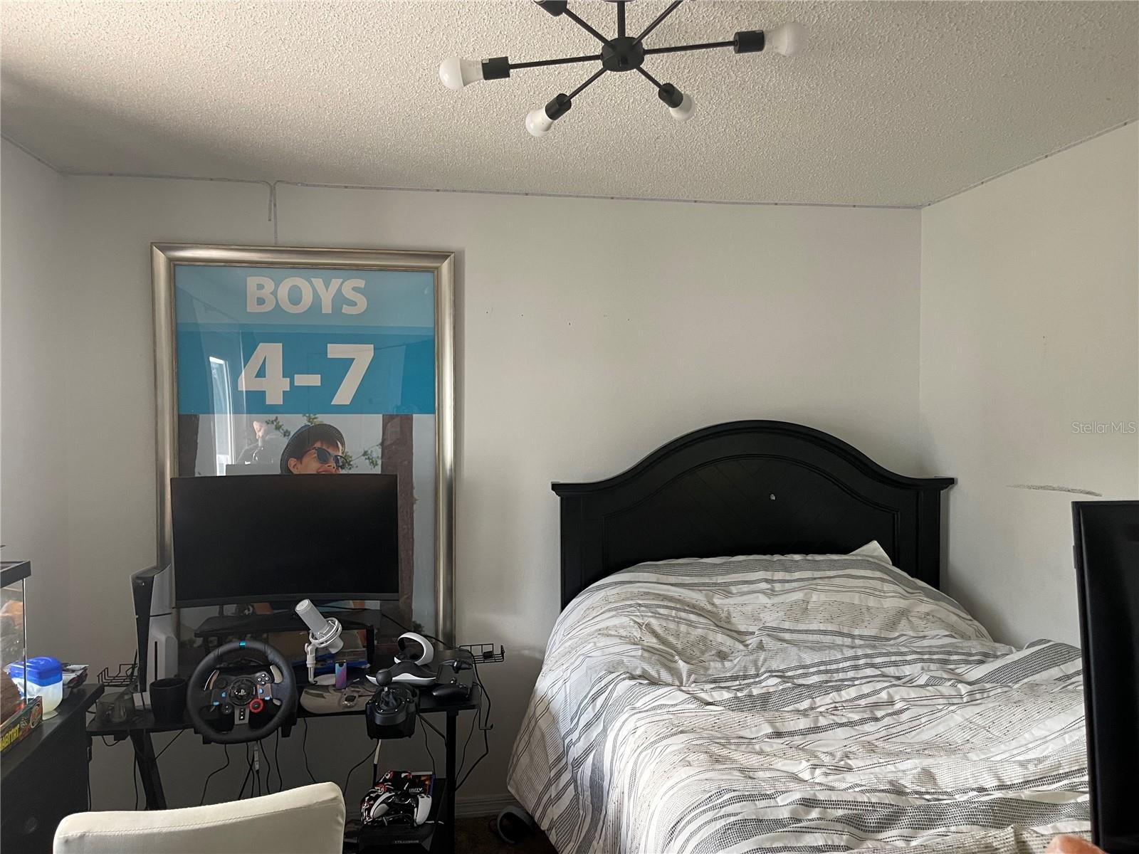 Image 9 of 22 For 15499 Arvin Drive