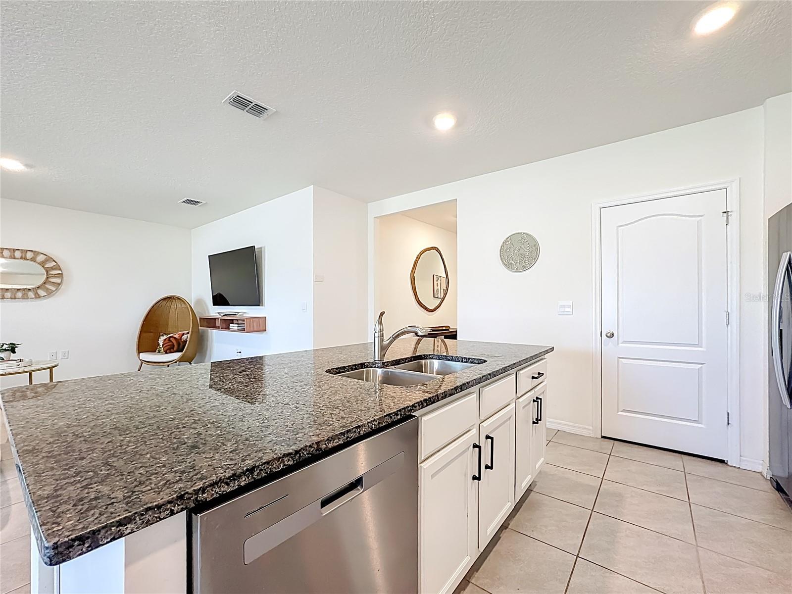 Image 12 of 48 For 3974 Mekong Court