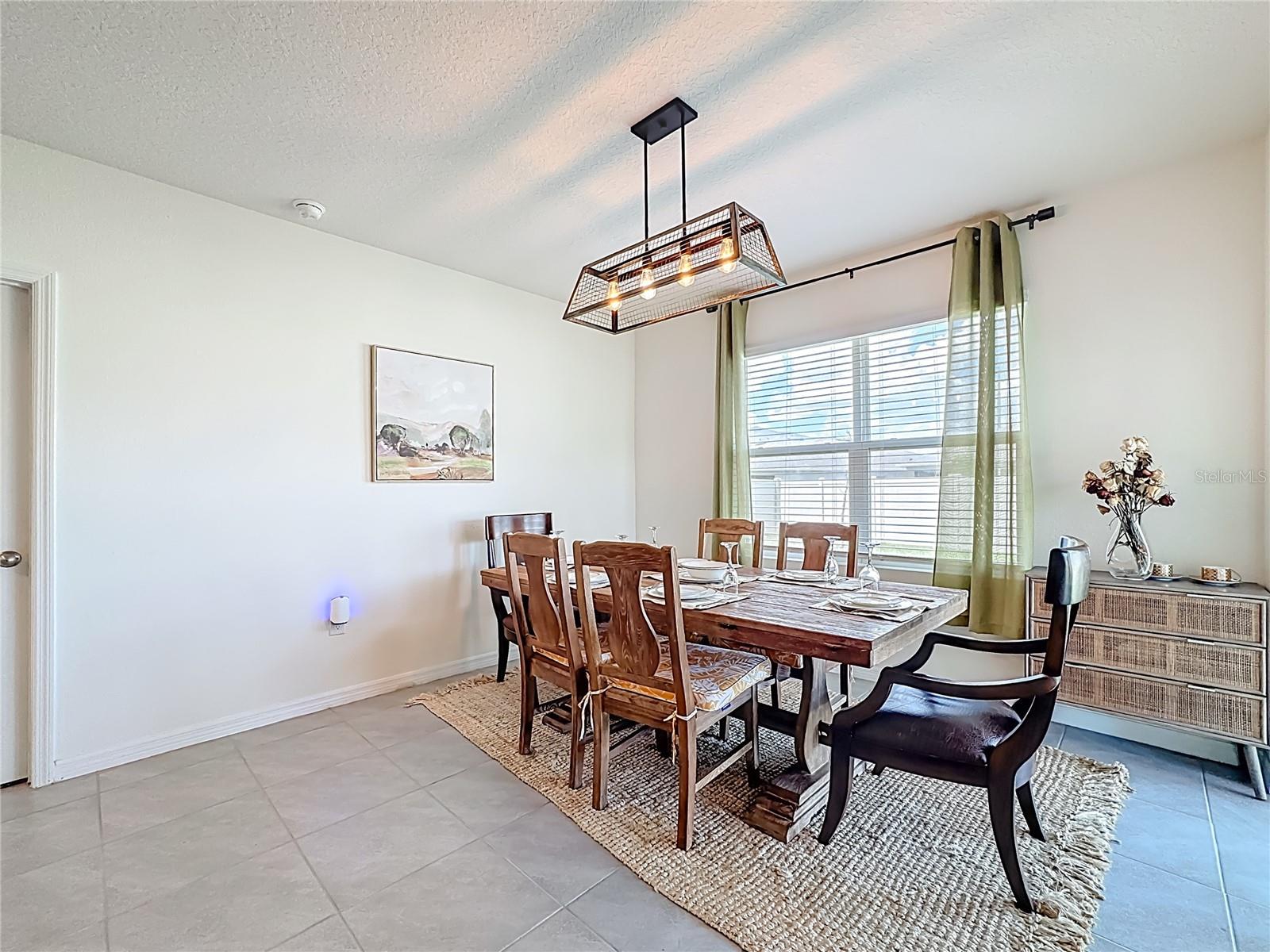 Image 14 of 48 For 3974 Mekong Court