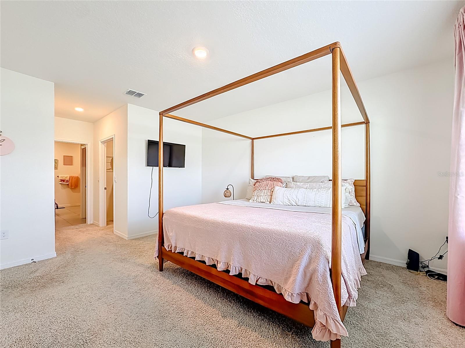 Image 26 of 48 For 3974 Mekong Court