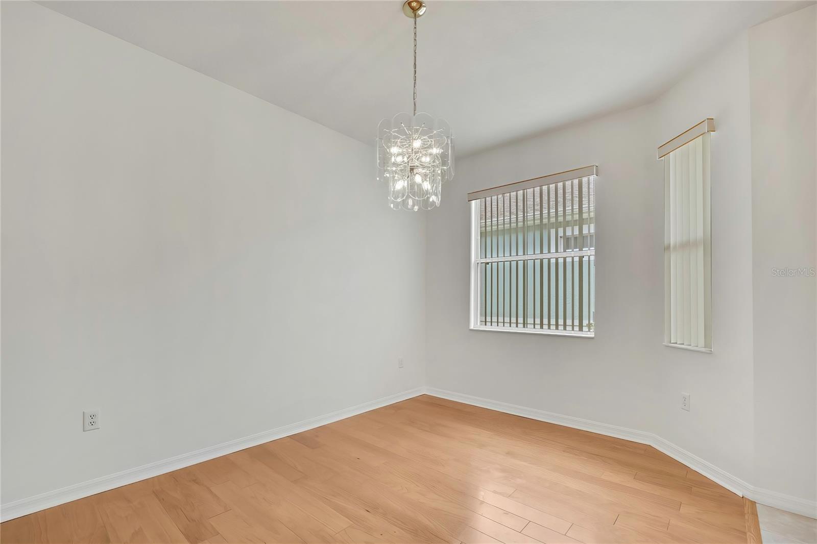 Image 13 of 40 For 8144 Ambersweet Place