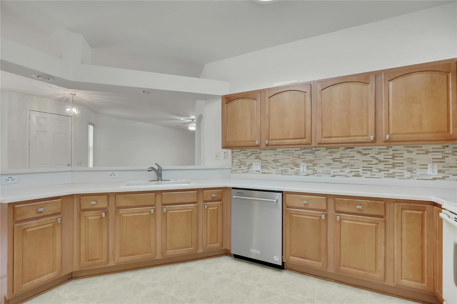 Image 18 of 40 For 8144 Ambersweet Place