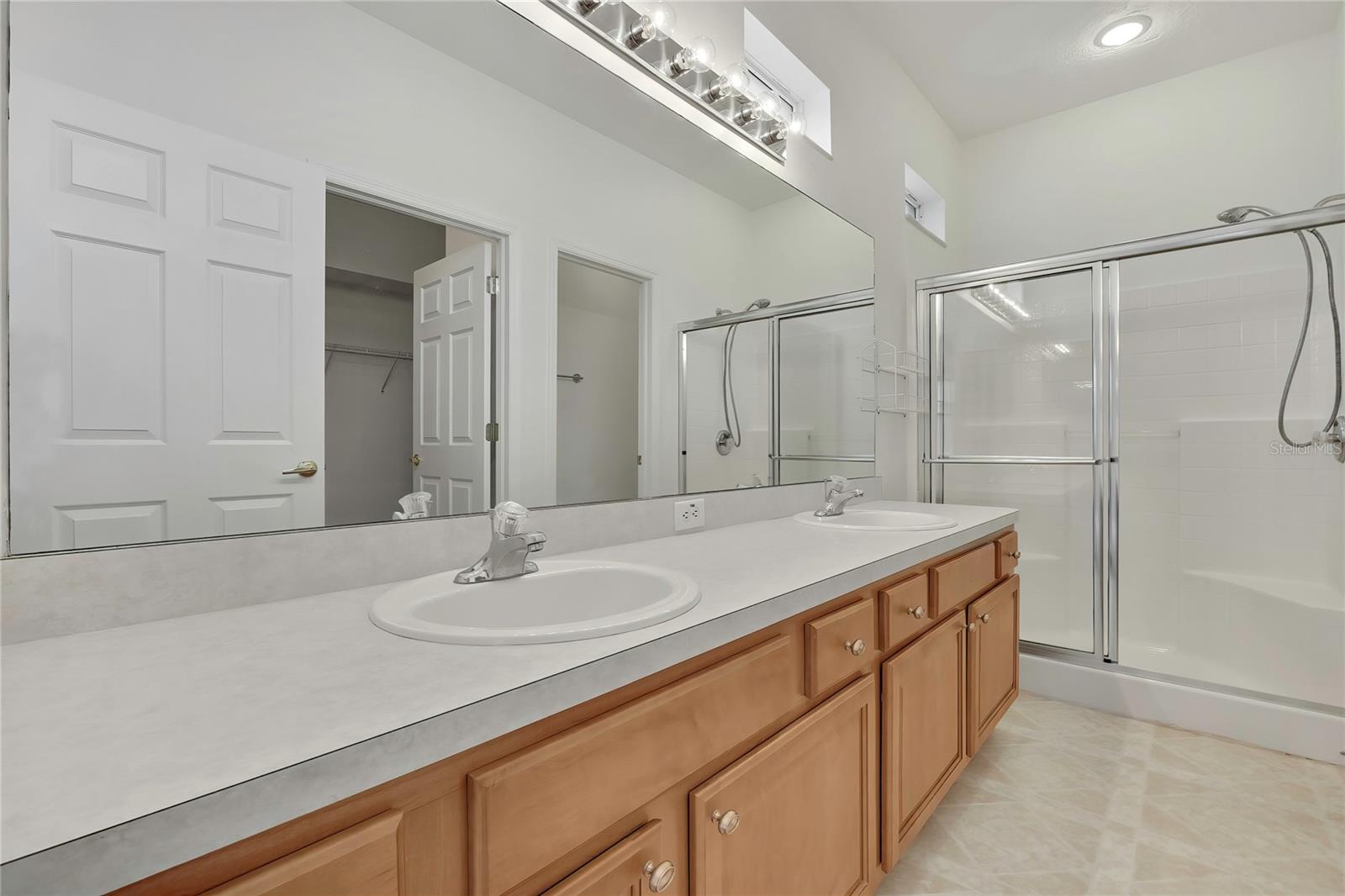 Image 24 of 40 For 8144 Ambersweet Place