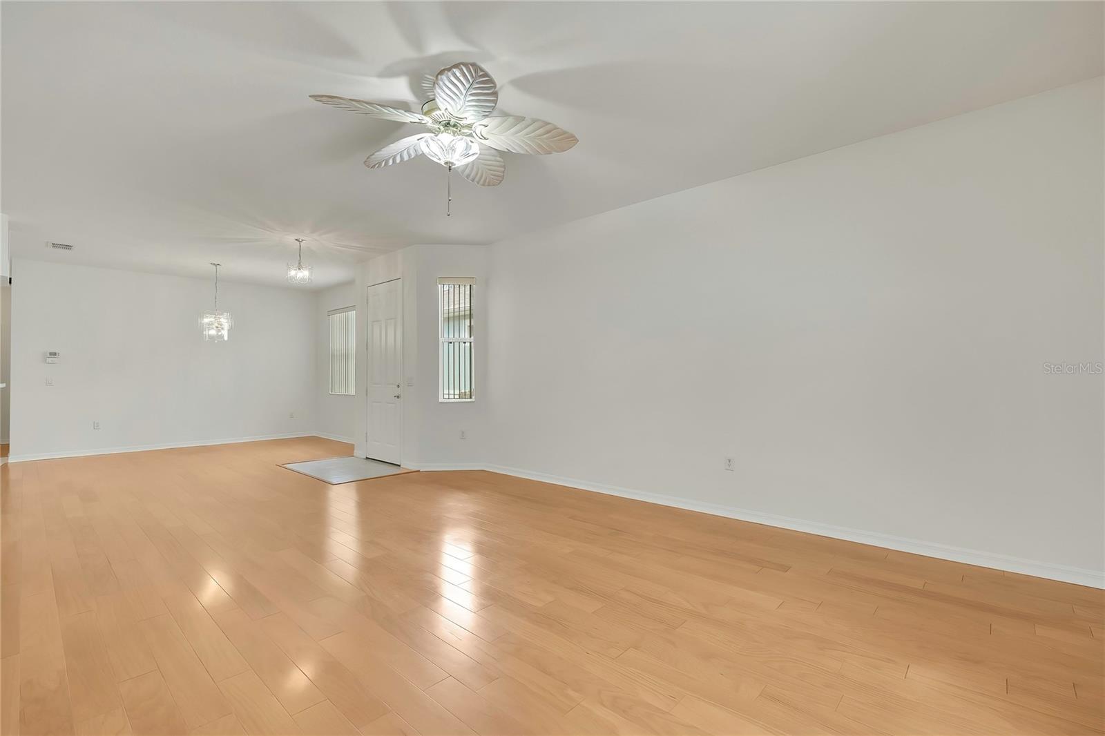 Image 9 of 40 For 8144 Ambersweet Place