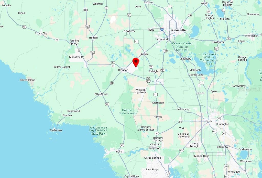 Listing photo id 4 for  90th Street 