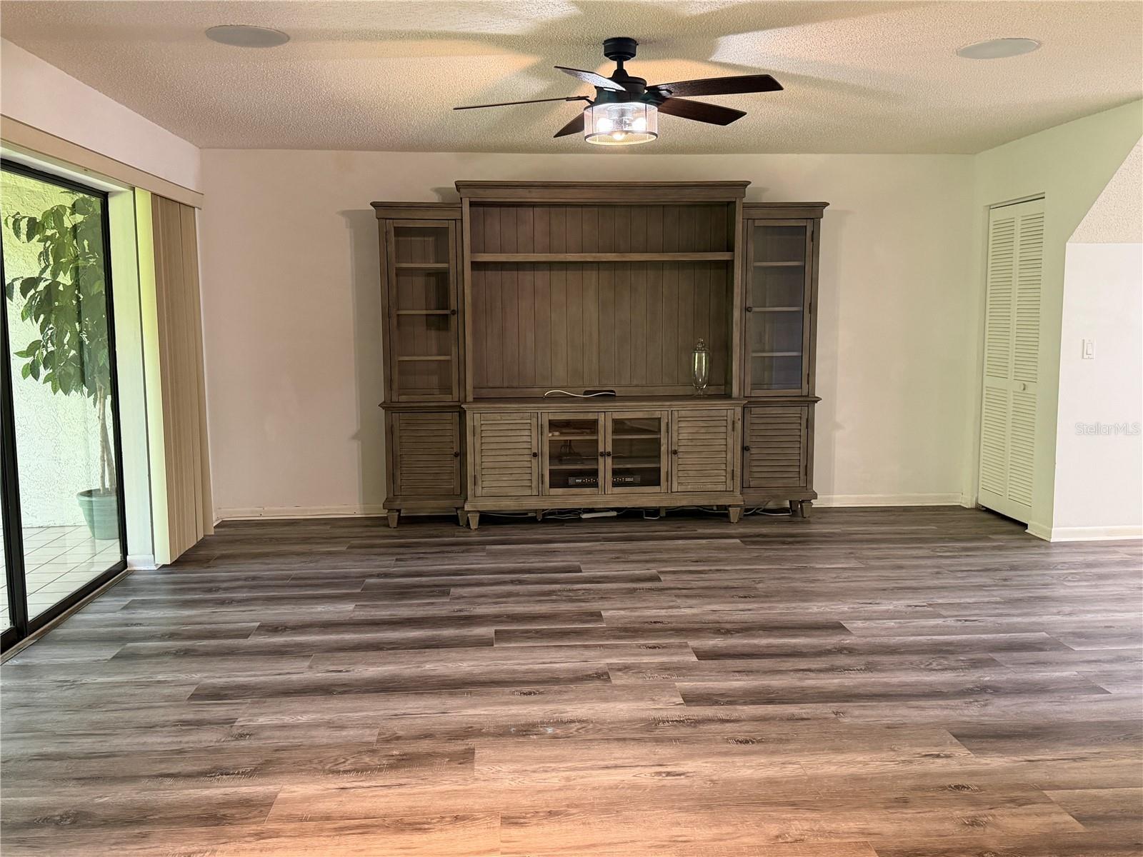 Image 5 of 31 For 1913 Whispering Way