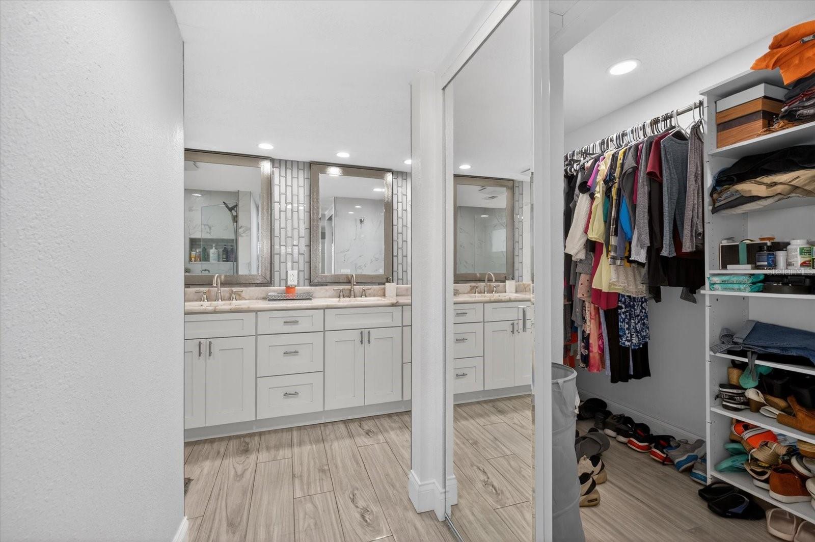 Image 17 of 38 For 8134 Bayshore Drive