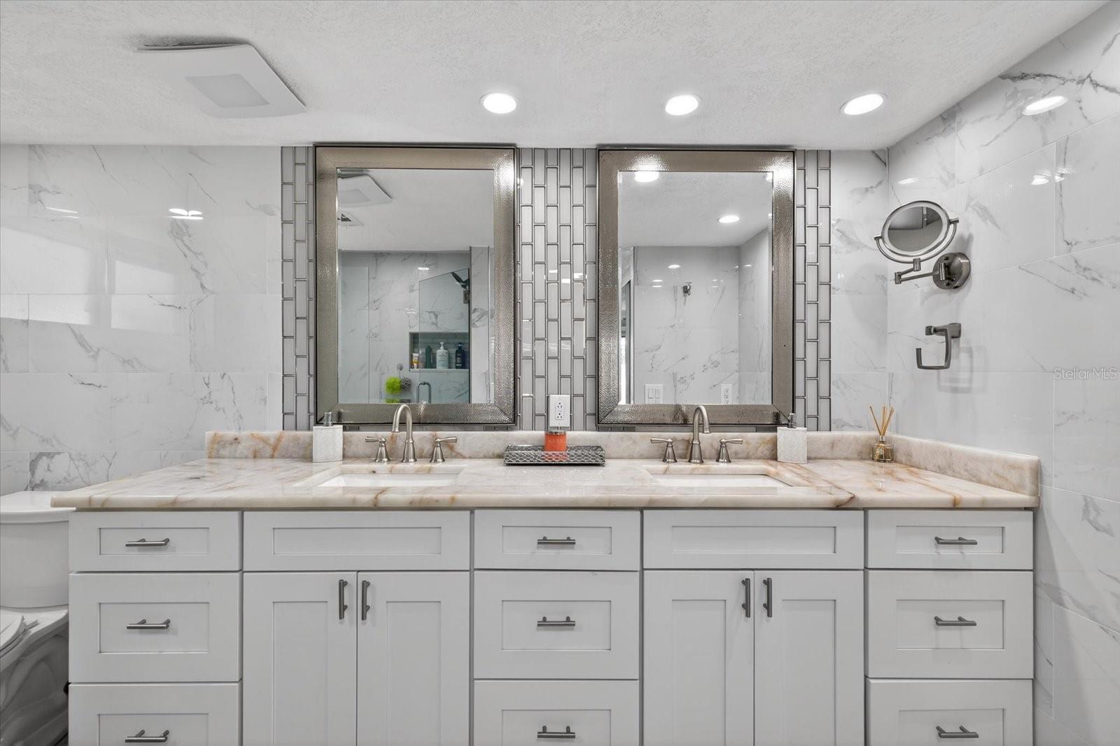 Image 21 of 38 For 8134 Bayshore Drive