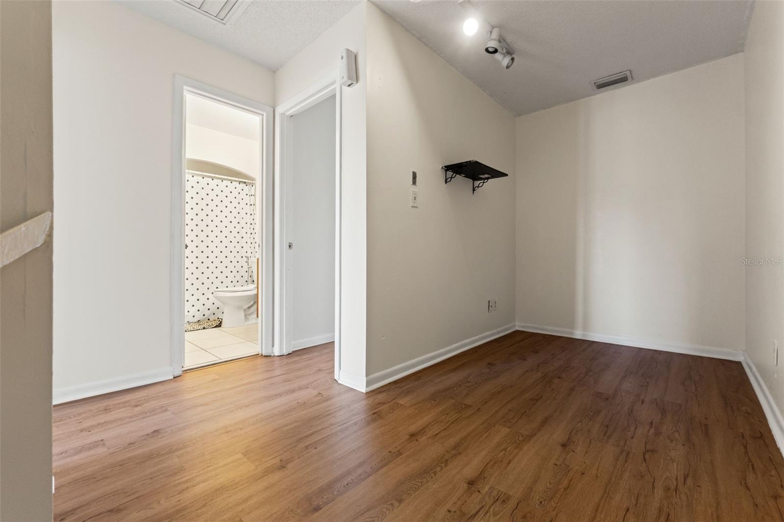 Image 34 of 57 For 7902 Citrus Drive 254