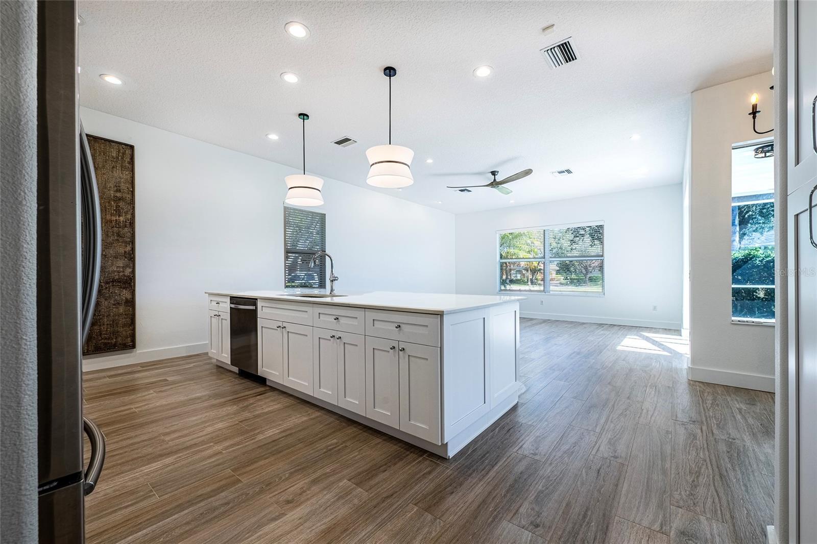 Image 18 of 83 For 1543 Parilla Circle