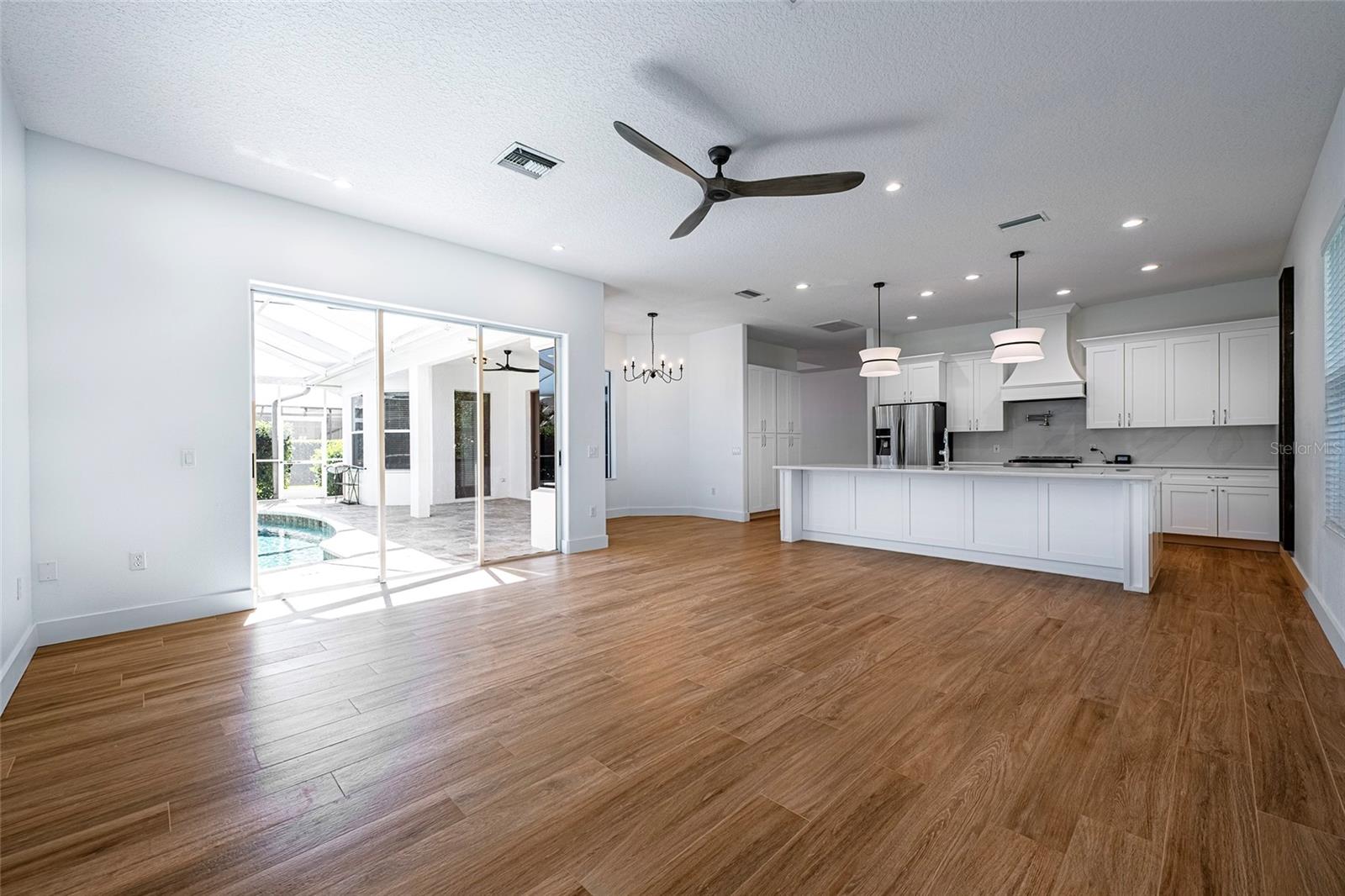 Image 29 of 83 For 1543 Parilla Circle