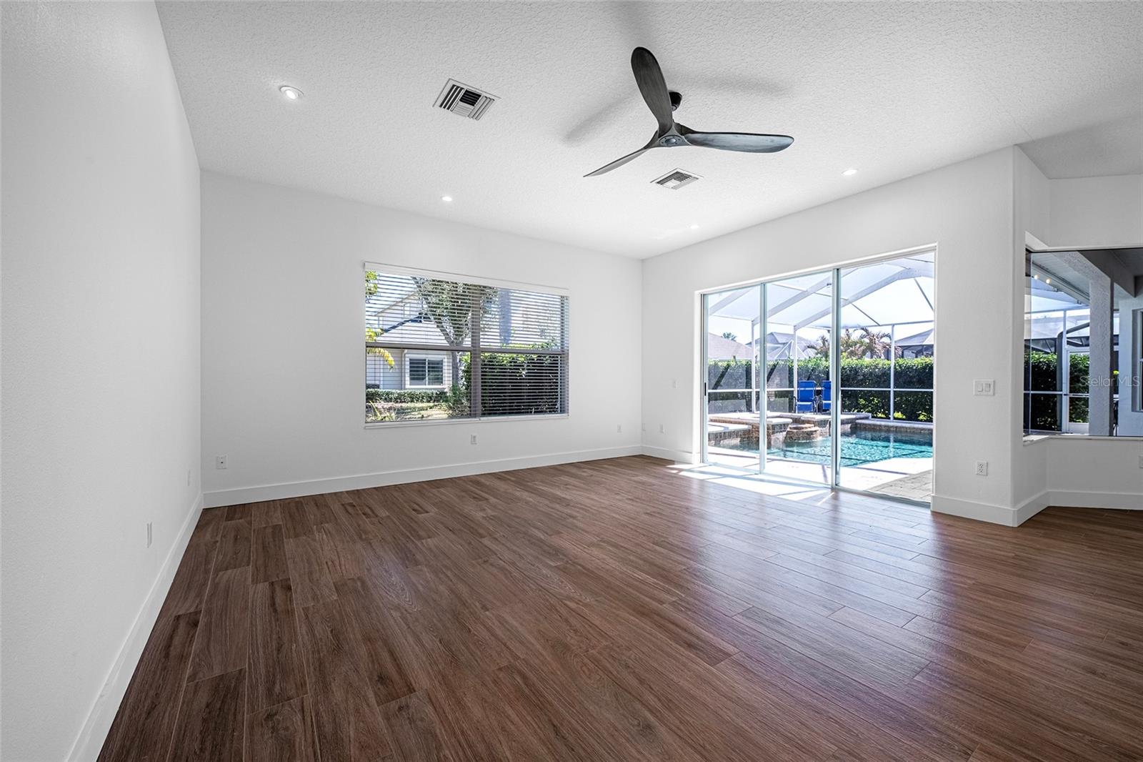 Image 30 of 83 For 1543 Parilla Circle