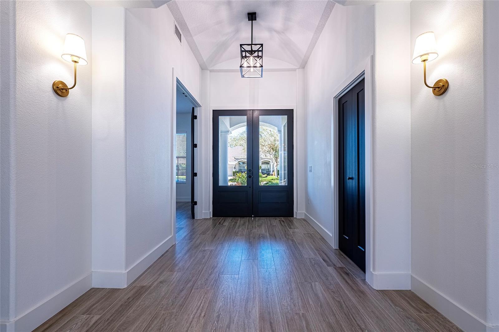 Image 7 of 83 For 1543 Parilla Circle