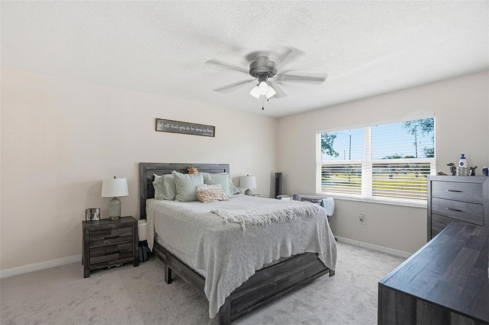 Listing photo id 12 for 2353 Bishop Road