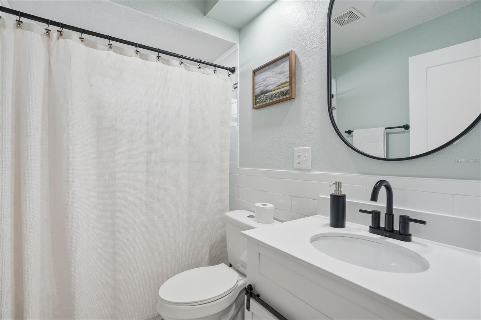 Listing photo id 18 for 2353 Bishop Road