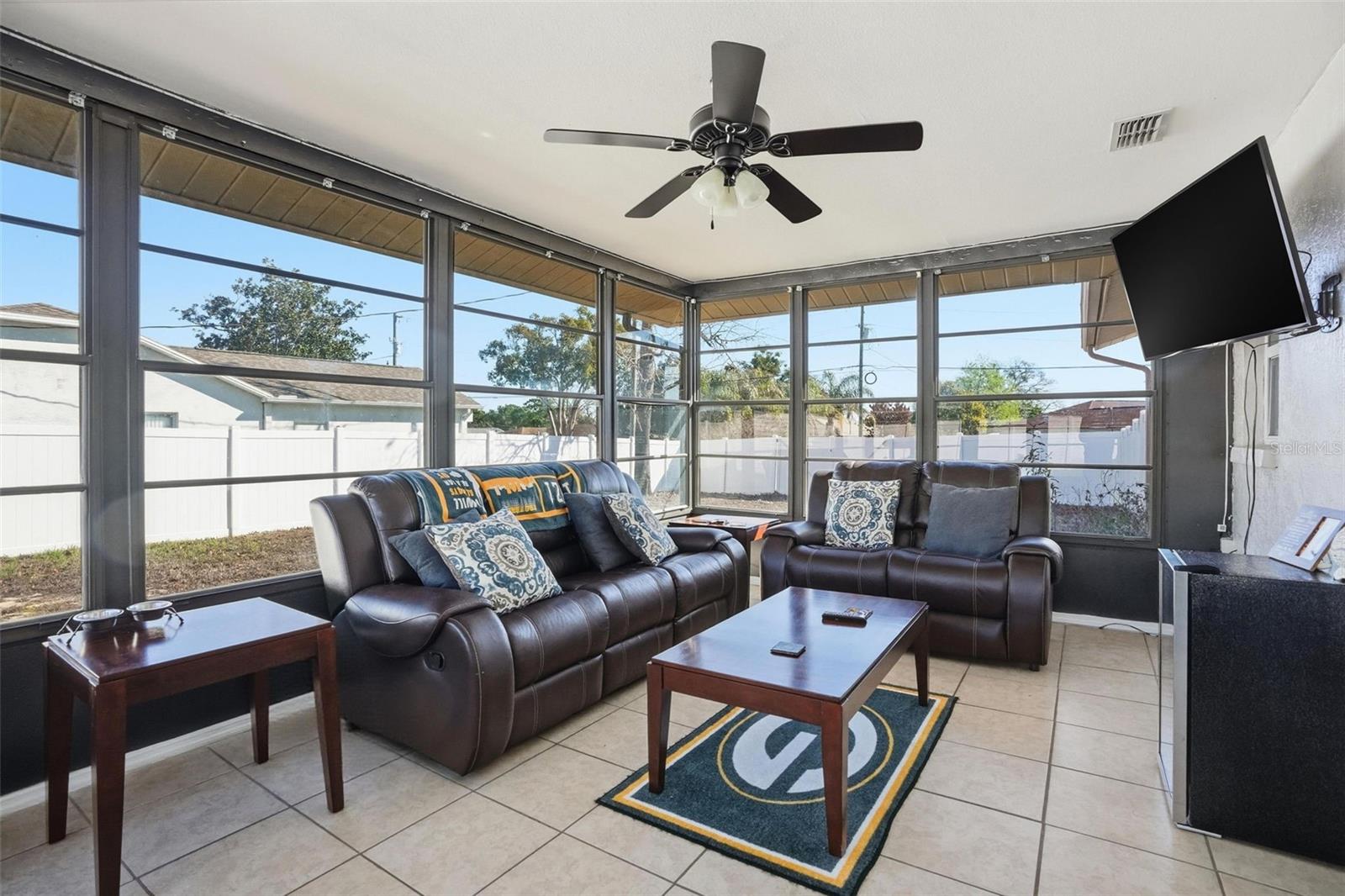 Listing photo id 20 for 2353 Bishop Road