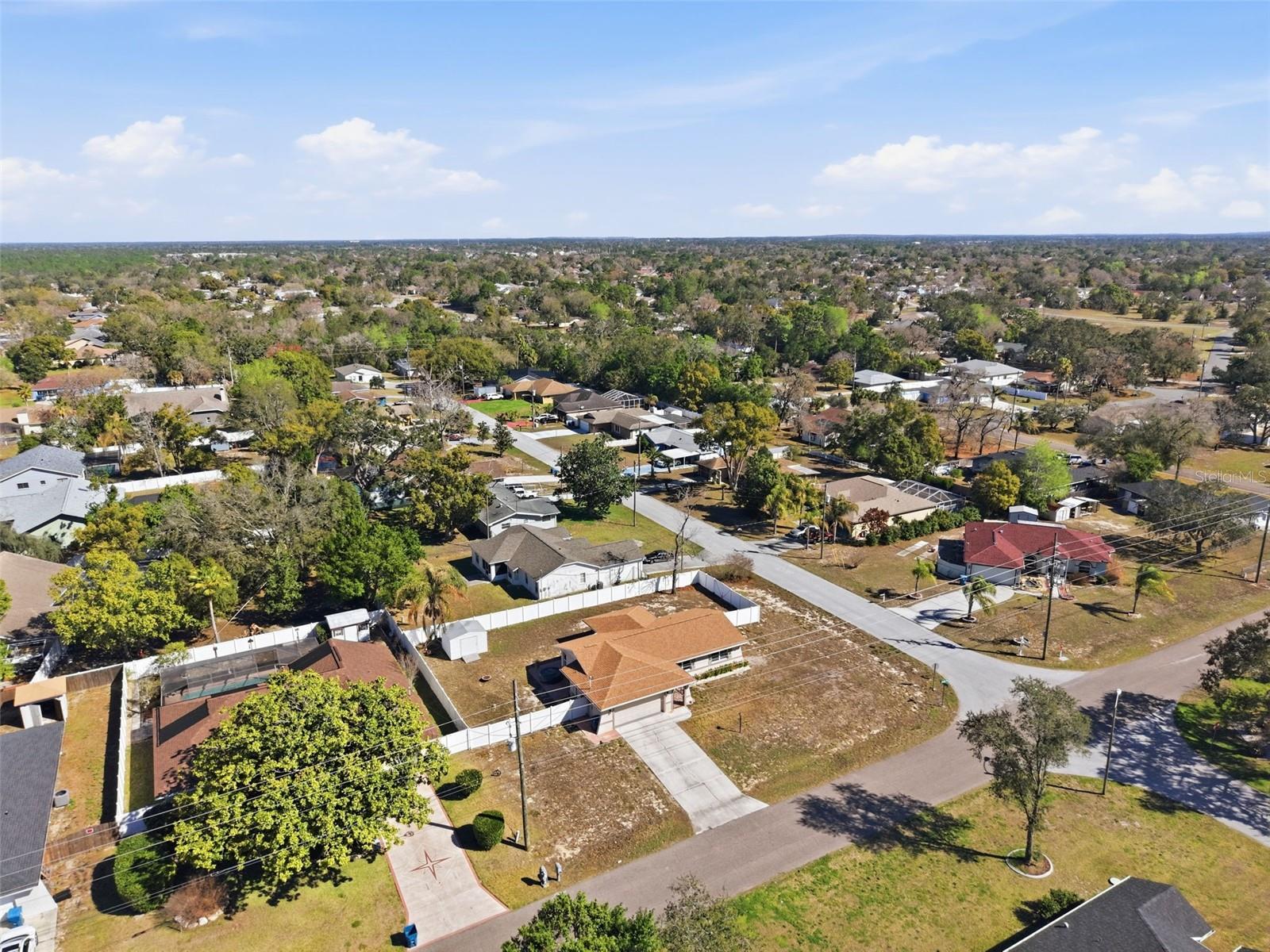 Listing photo id 26 for 2353 Bishop Road