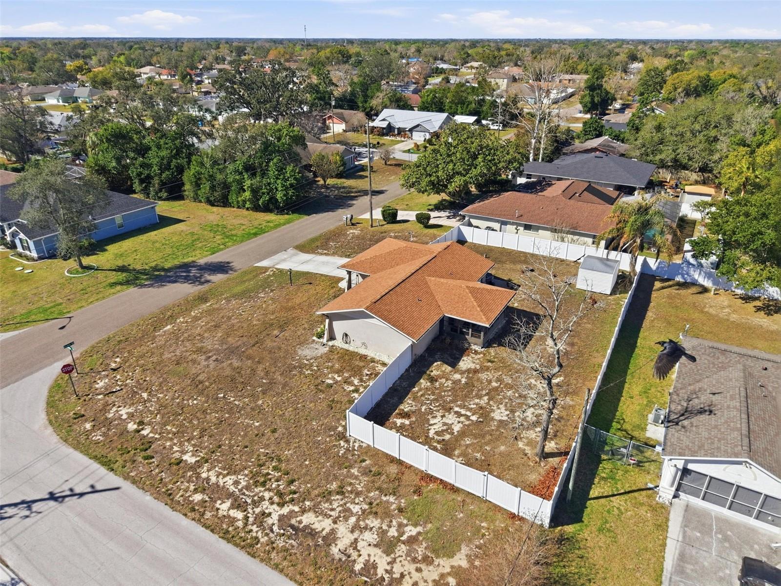 Listing photo id 27 for 2353 Bishop Road