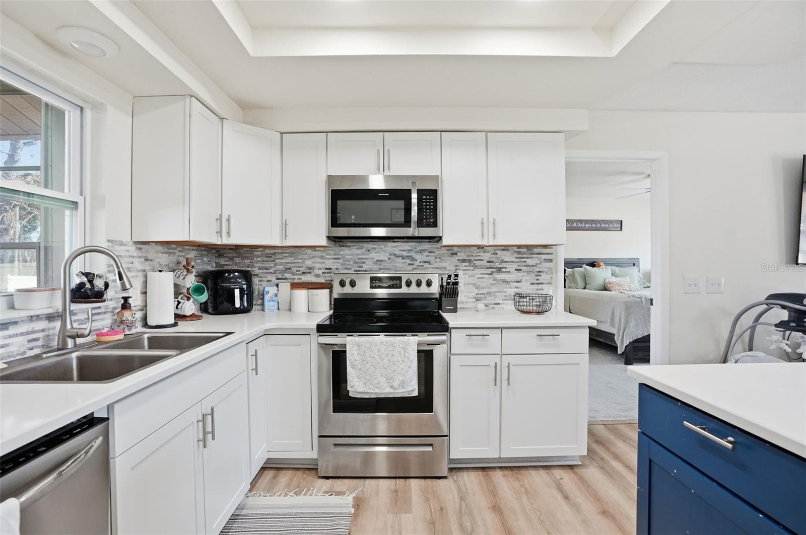 Listing photo id 1 for 2353 Bishop Road