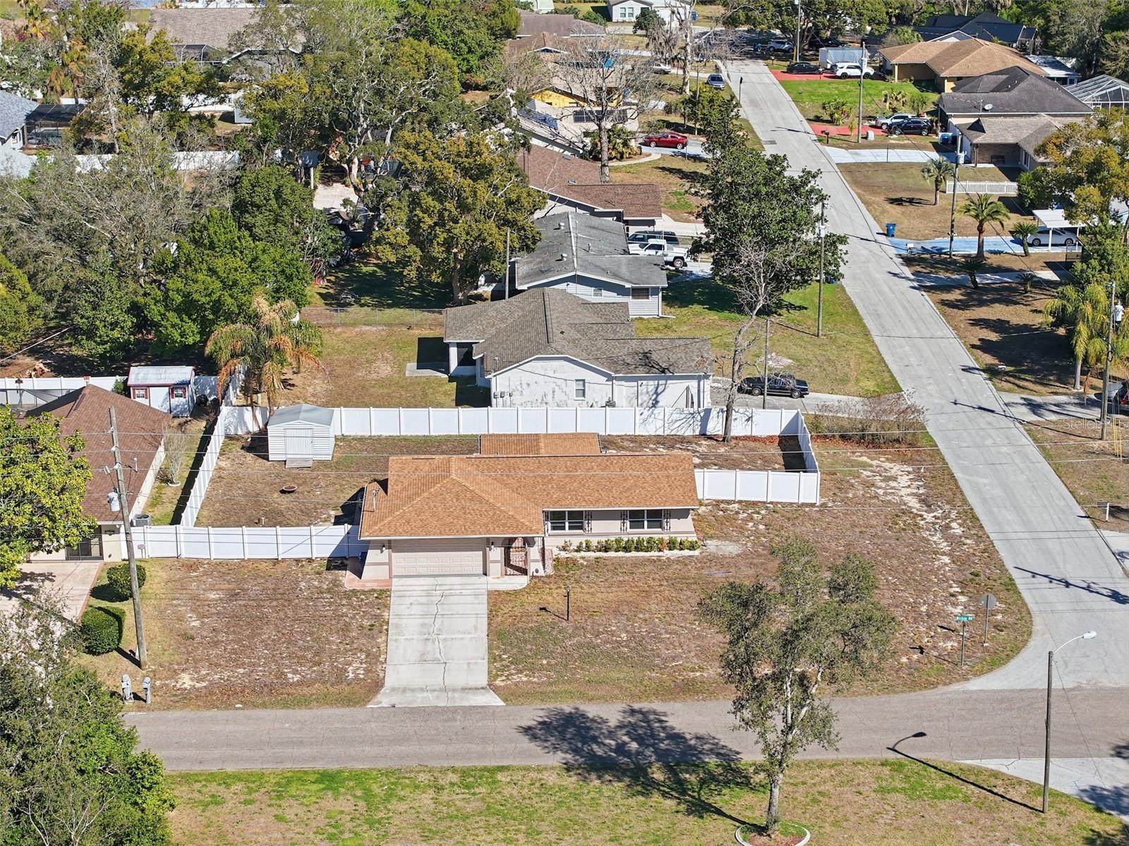 Listing photo id 31 for 2353 Bishop Road