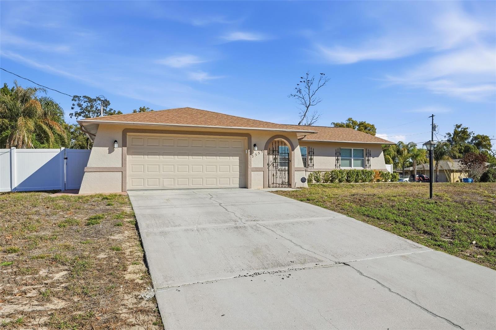 Listing photo id 32 for 2353 Bishop Road