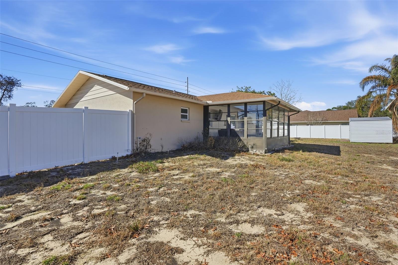 Listing photo id 33 for 2353 Bishop Road