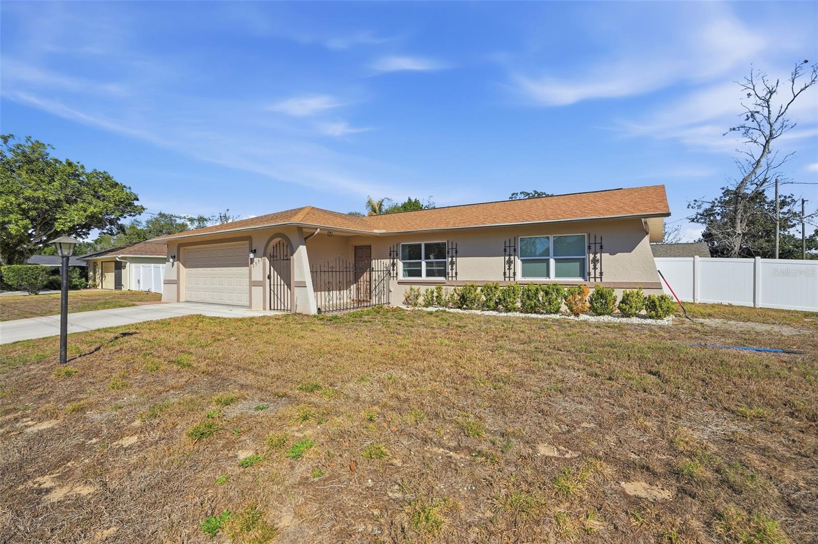 Listing photo id 36 for 2353 Bishop Road