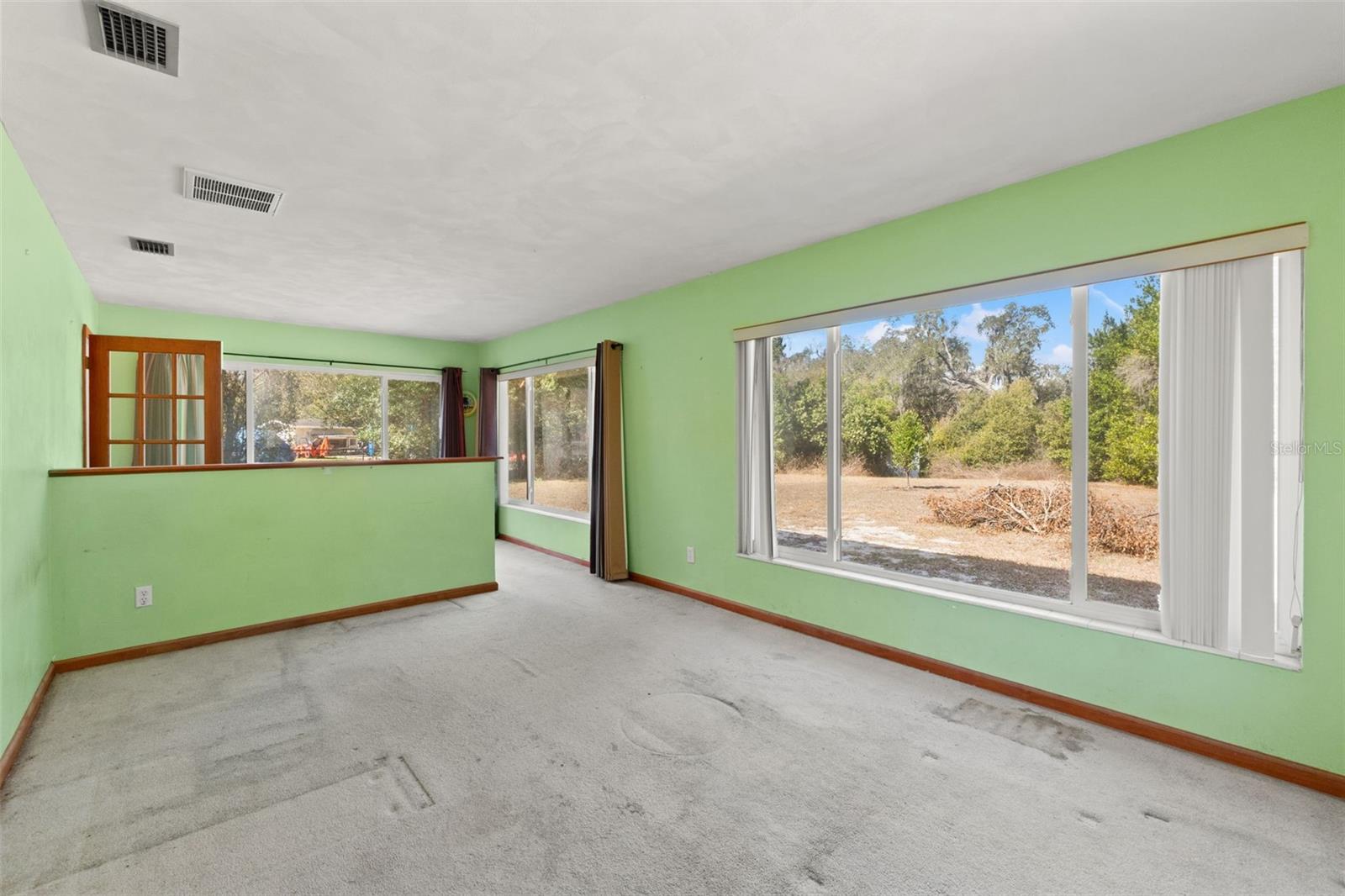 Image 12 of 59 For 5067 Mockingbird Drive