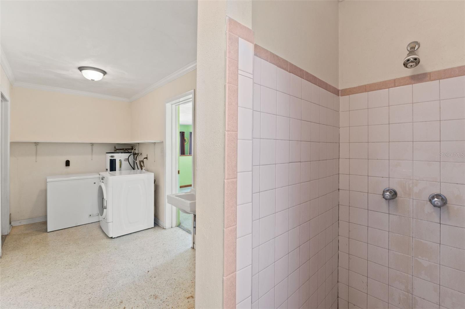 Image 15 of 59 For 5067 Mockingbird Drive