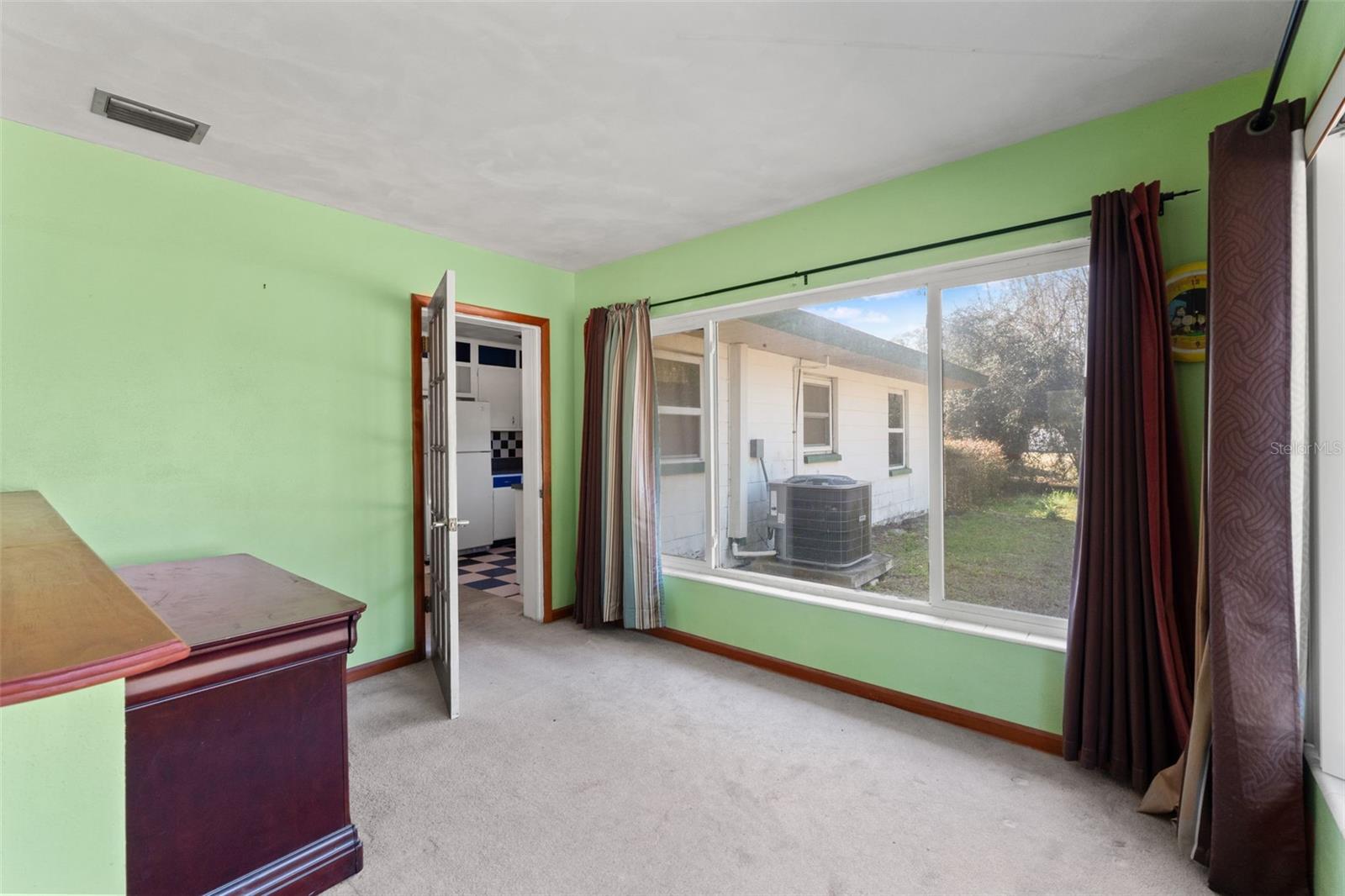 Image 16 of 59 For 5067 Mockingbird Drive