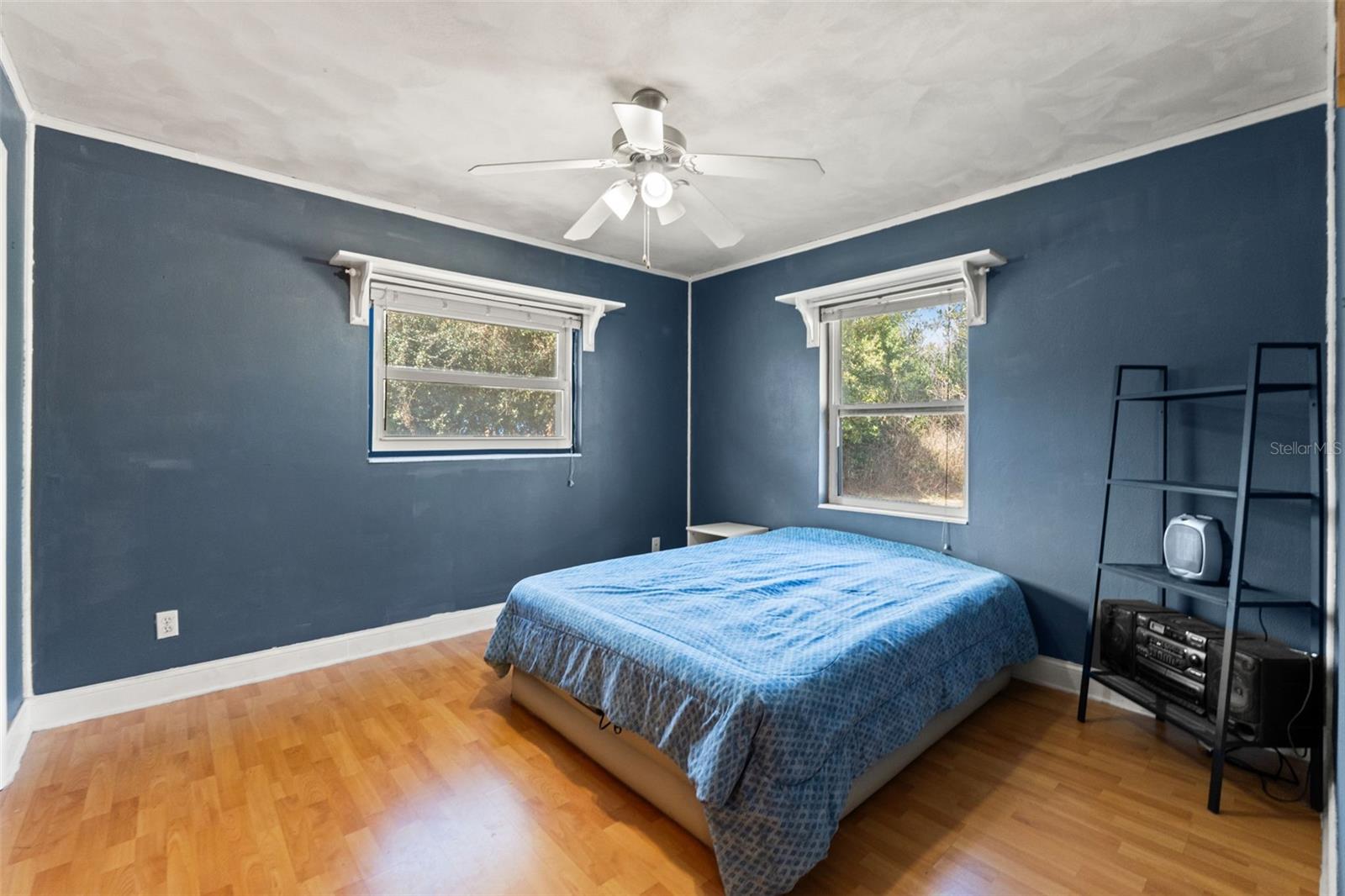 Image 27 of 59 For 5067 Mockingbird Drive