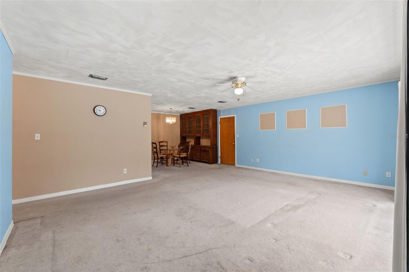 Image 33 of 59 For 5067 Mockingbird Drive